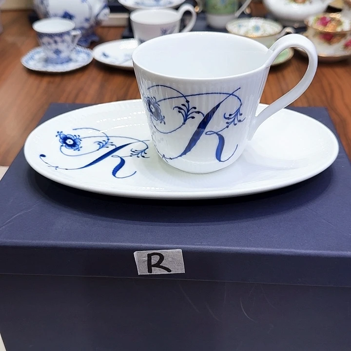 瓷片杯子杯子杯杯子杯子水杯