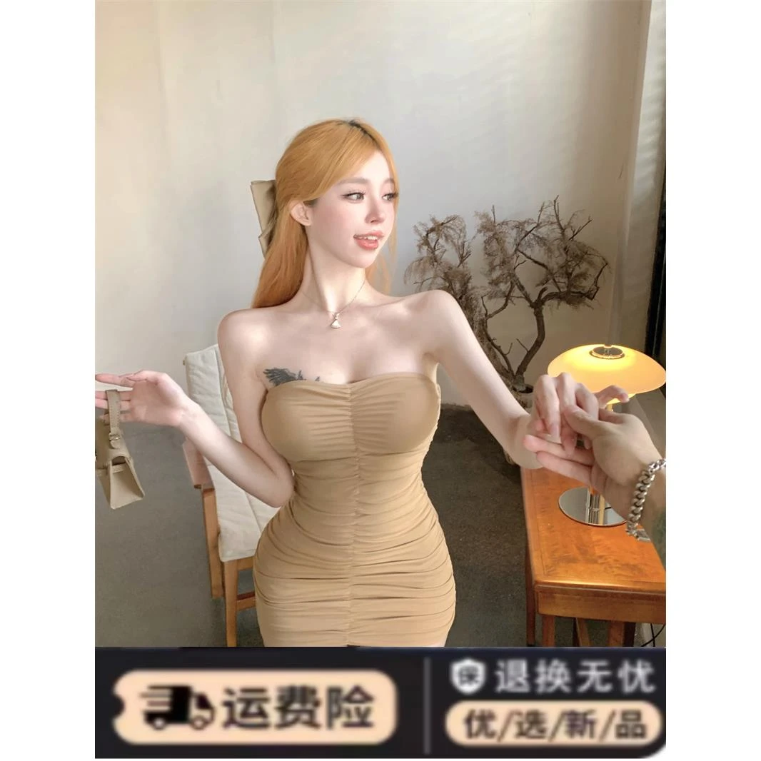 辣妹一字肩抹胸连衣裙女夏季纯欲风裙子收腰紧身褶皱性感包臀短裙