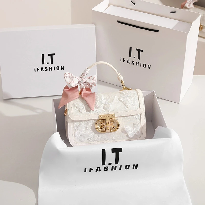 香港轻奢2025新款真皮女包包高级感中国风斜挎包单肩手提包百搭