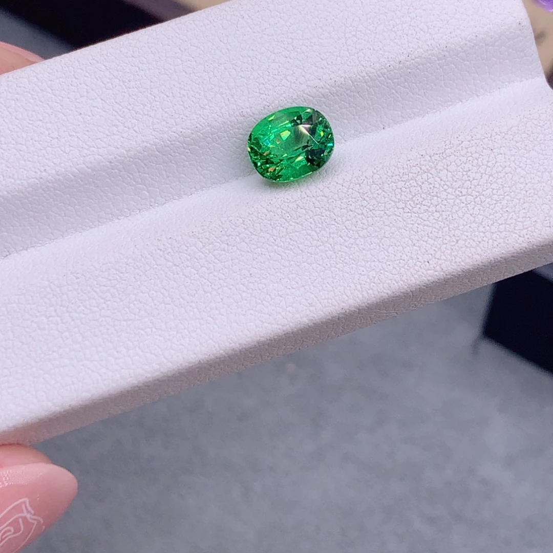 石榴石（沙弗莱）裸石未镶嵌2.3克拉