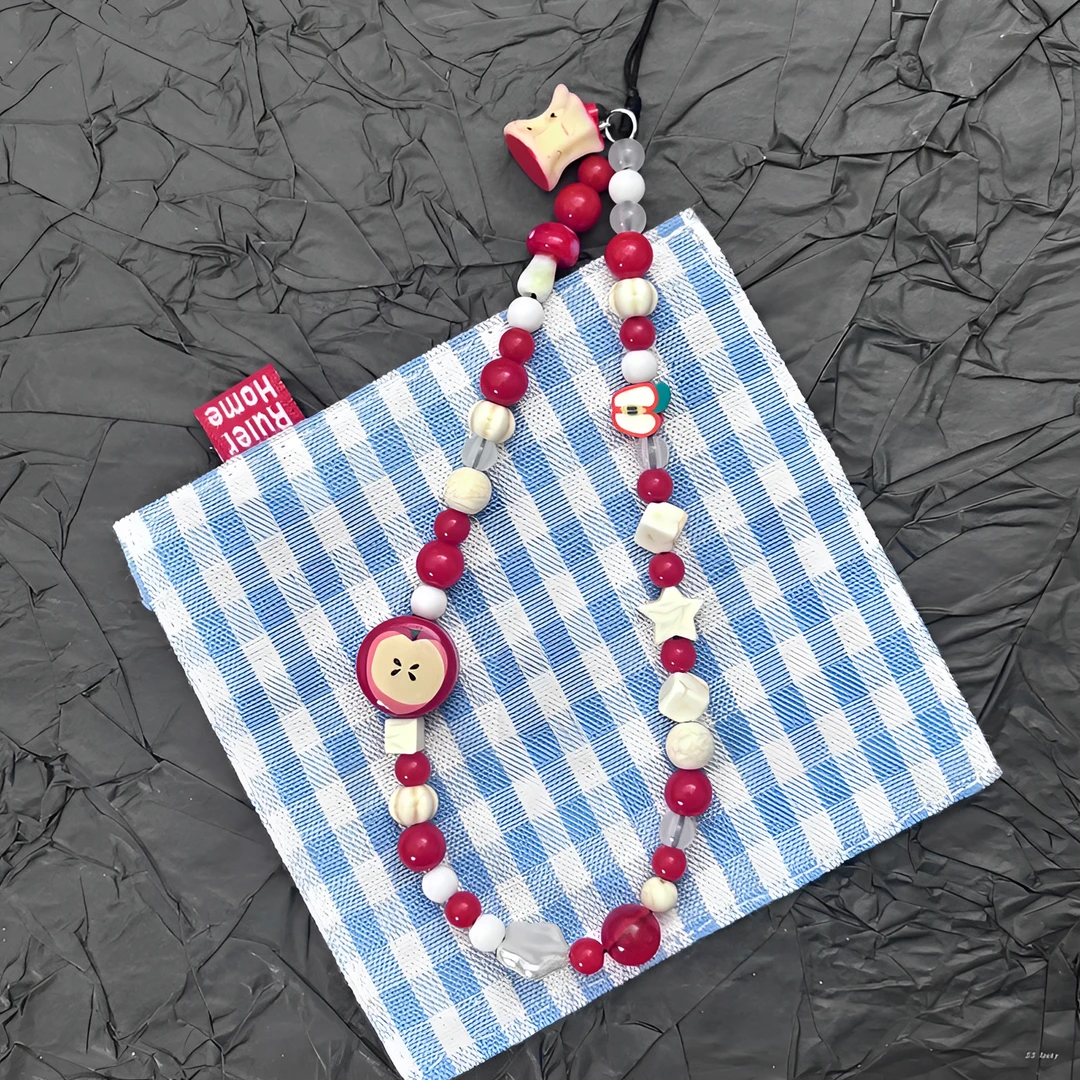 半个苹果手机链新款挂绳创意挂链相机挂件防摔链条珠串女挂饰百搭