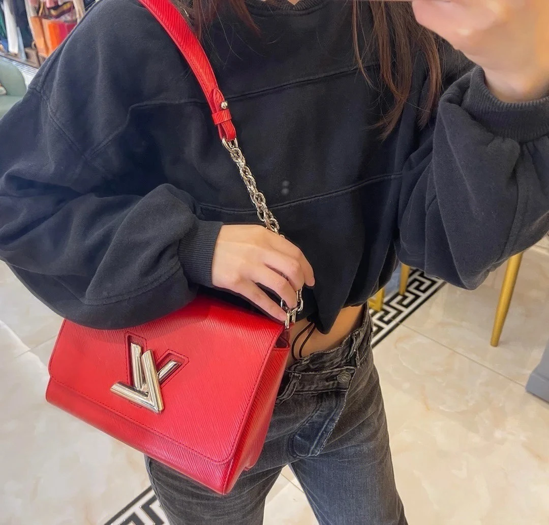 95新 LouisVuitton/路易威登 twist扭扭包斜挎包/SS1954