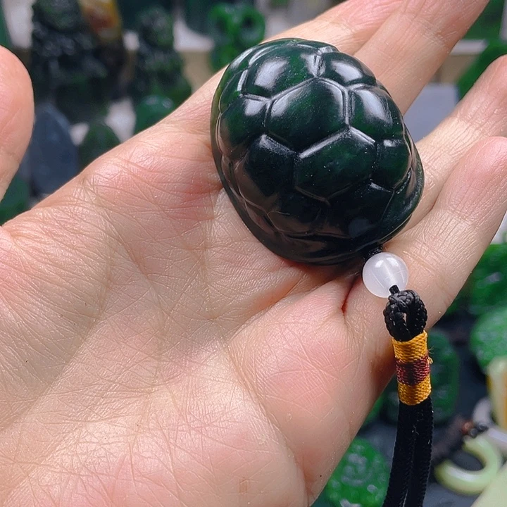 和田玉未镶嵌珠宝半成品