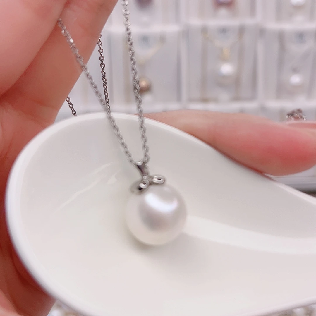 淡水珍珠吊坠(赠链)未镶嵌
