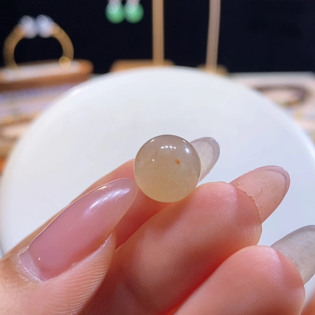 翡翠未镶嵌颈饰翡翠夕阳色圆珠