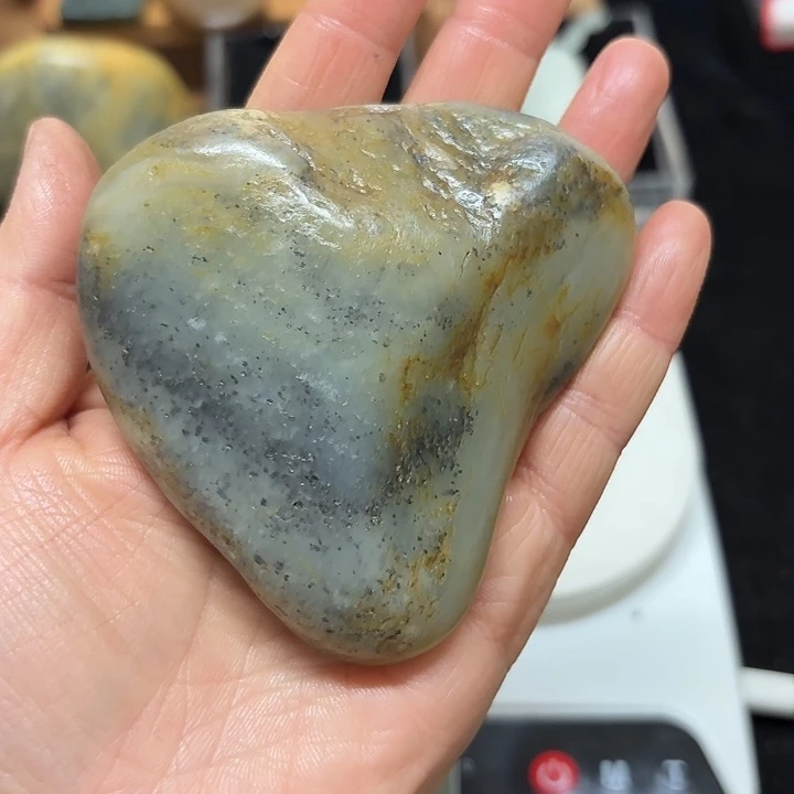 大***G和田玉未镶嵌把件