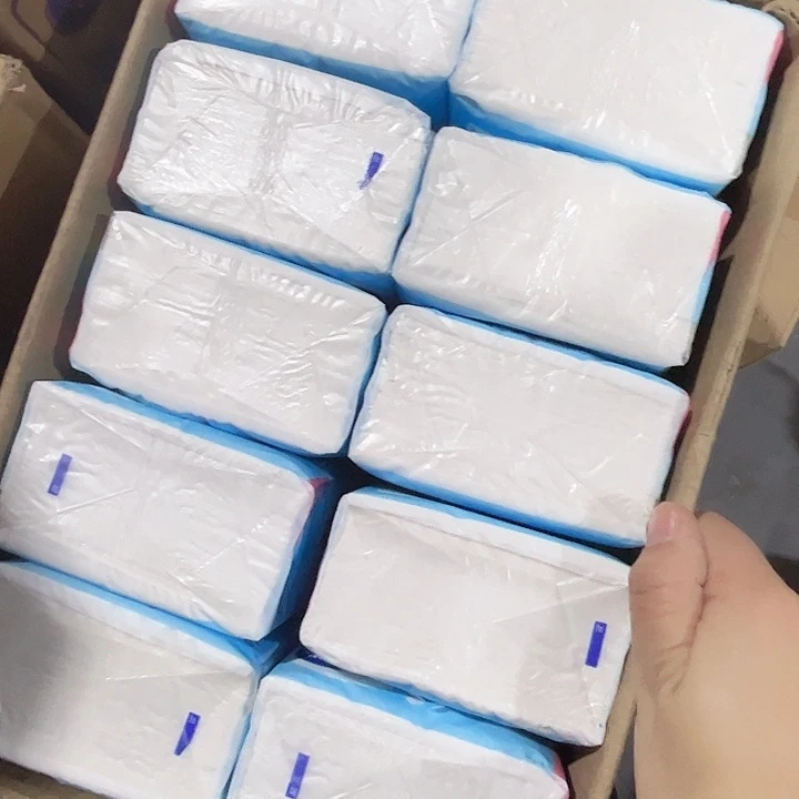 品牌抽纸一箱。