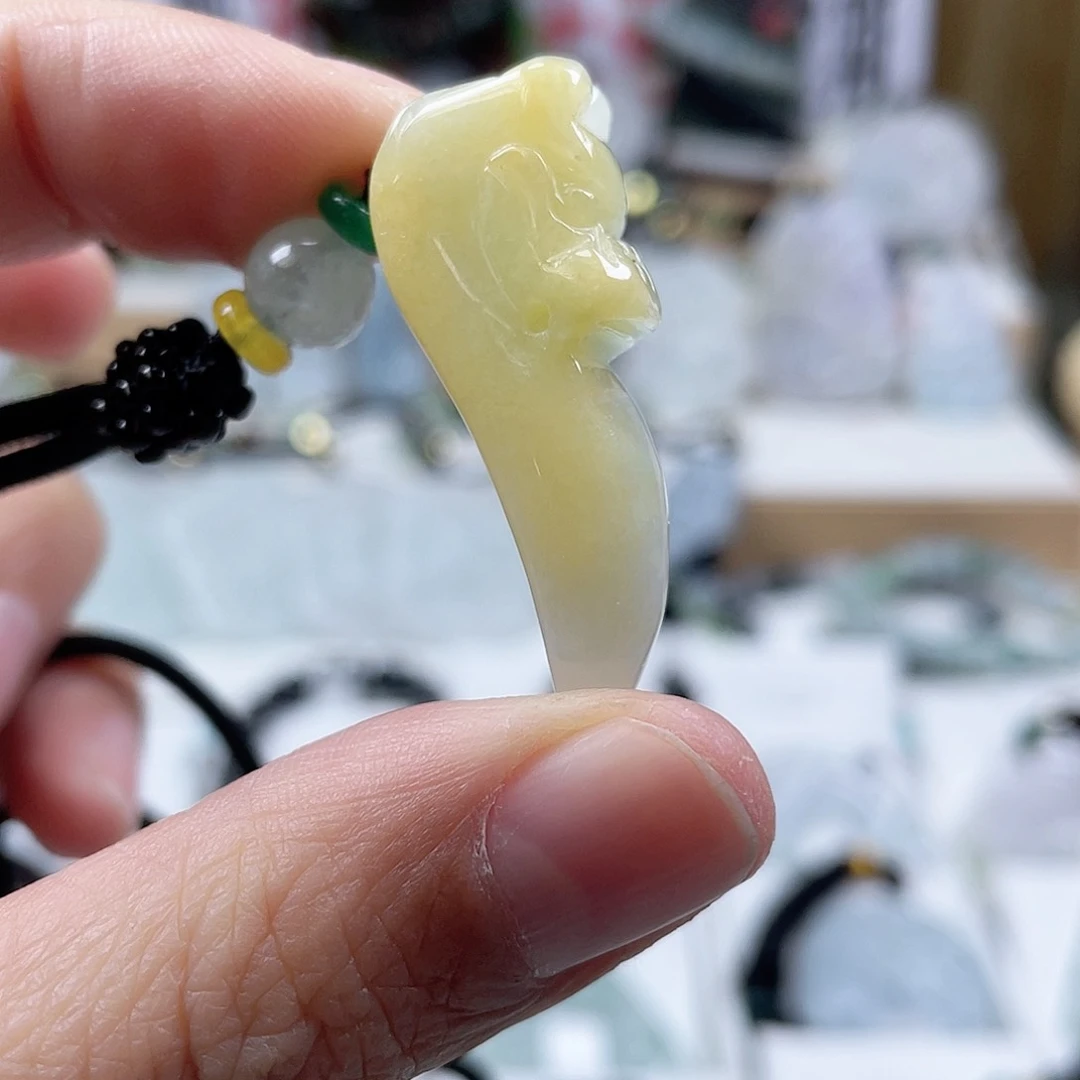 翡翠颈饰未镶嵌0903挂件