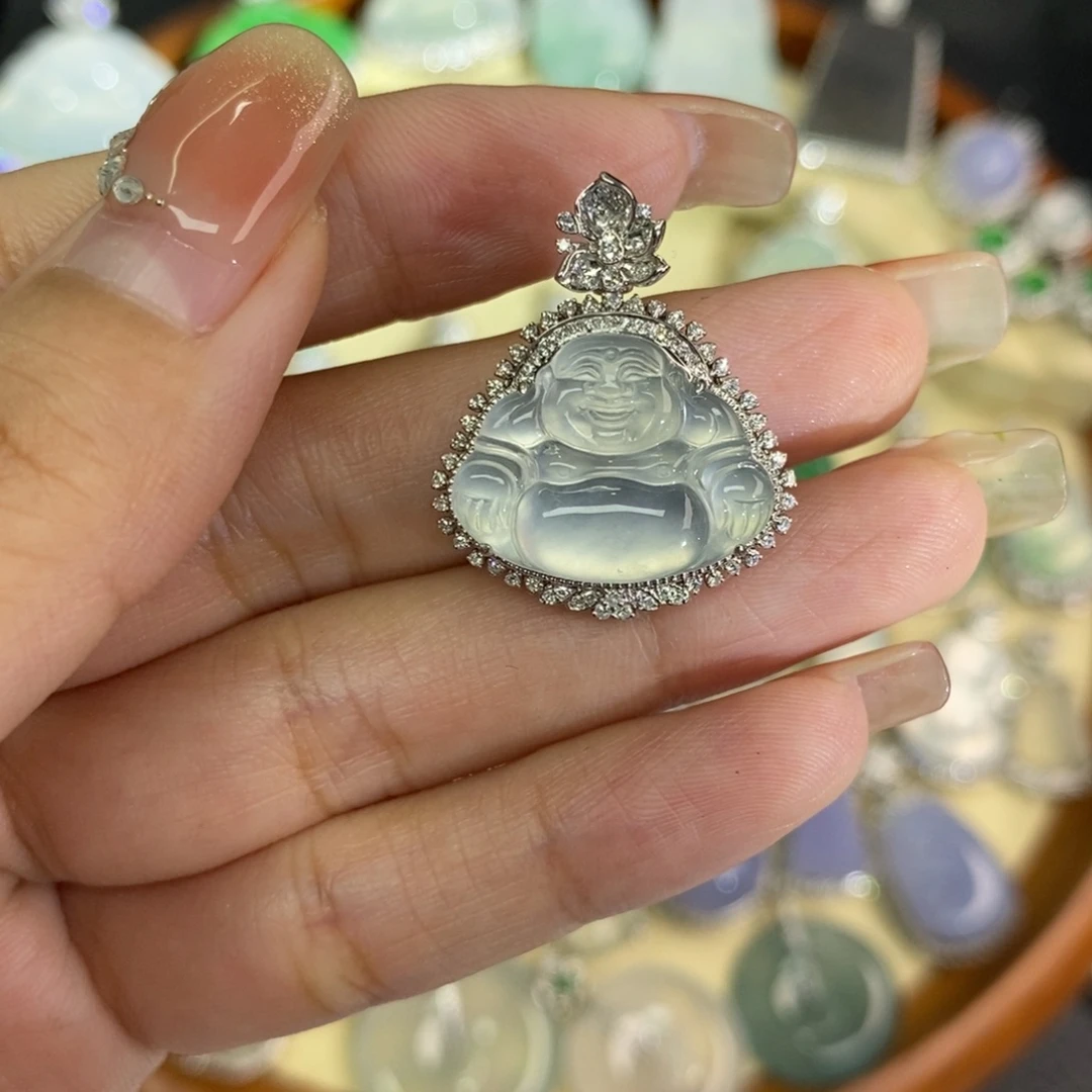 翡翠18K金镶嵌颈饰A货翡翠
