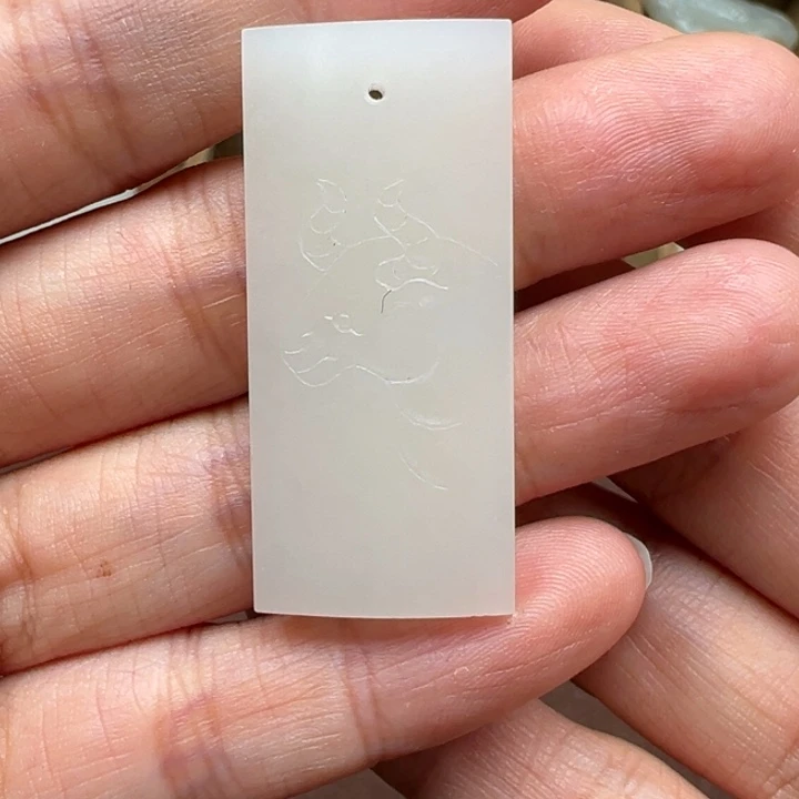 和田玉未镶嵌挂件牛