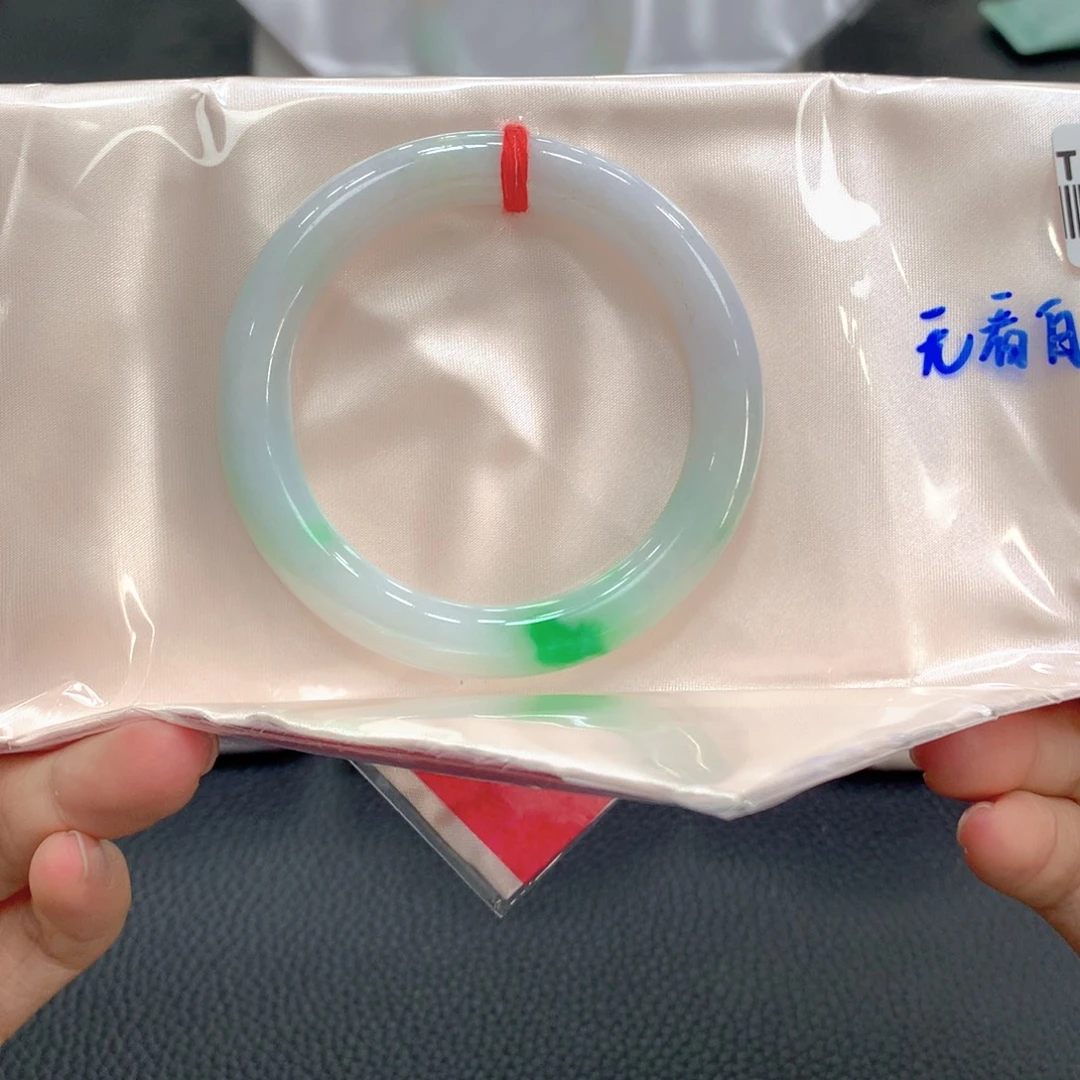 翡翠未镶嵌手镯17