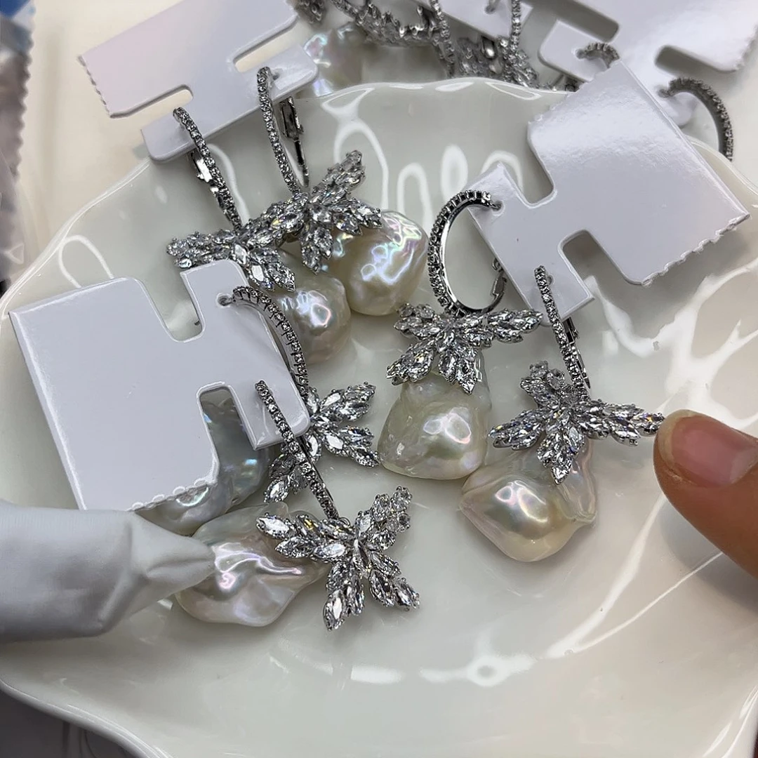 淡水珍珠耳饰合金