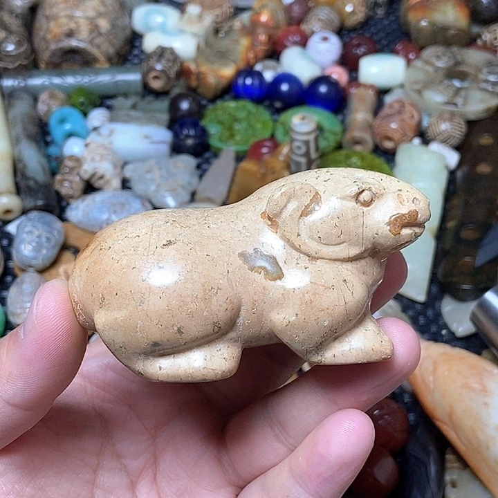 和田玉未镶嵌颈饰50