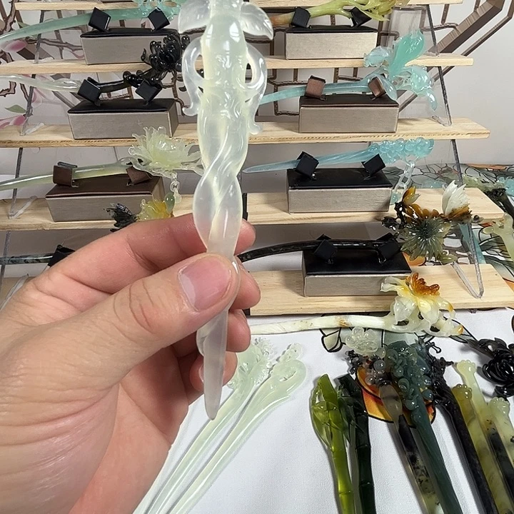 胖***瘦蛇纹石玉未镶嵌发簪