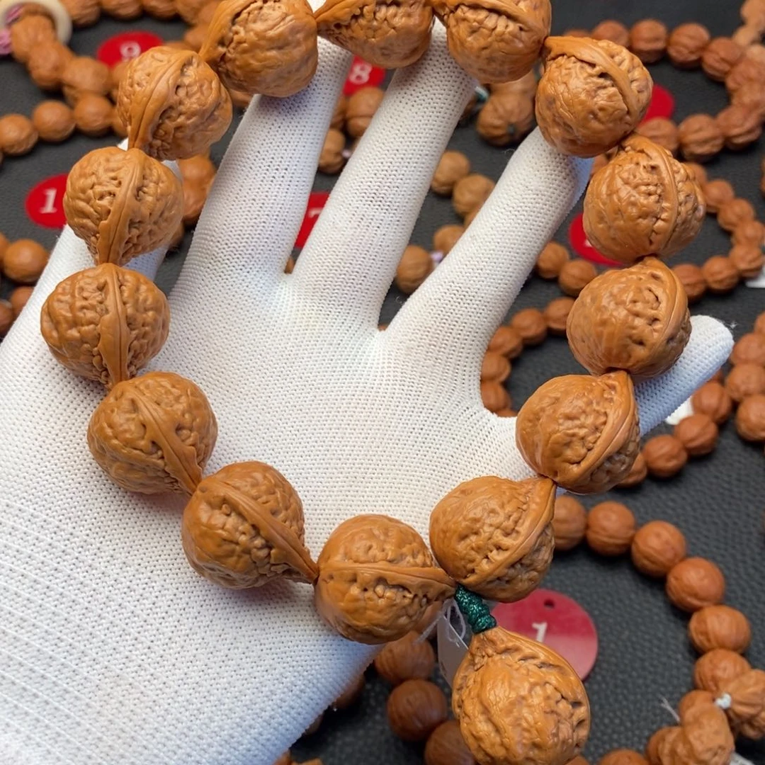 文玩核桃手串G****i24尺爱心