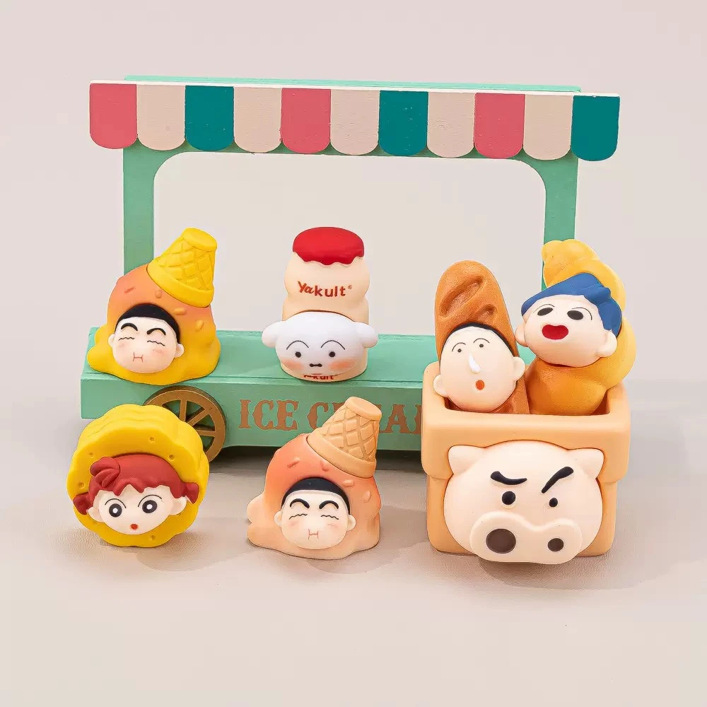【对对碰直播拆】新款小新烘焙店公仔摆件食玩树脂diy饰品车载