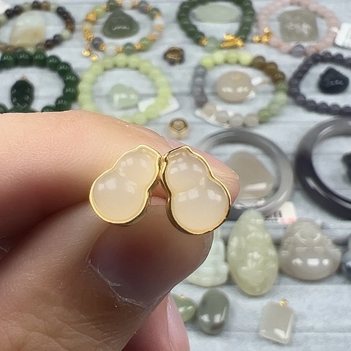 和田玉未镶嵌珠宝半成品