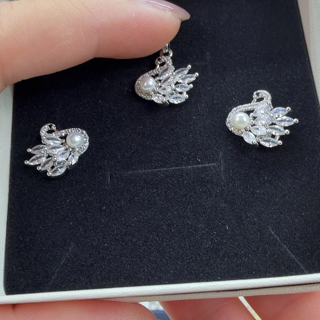 未镶嵌耳饰淡水珍珠