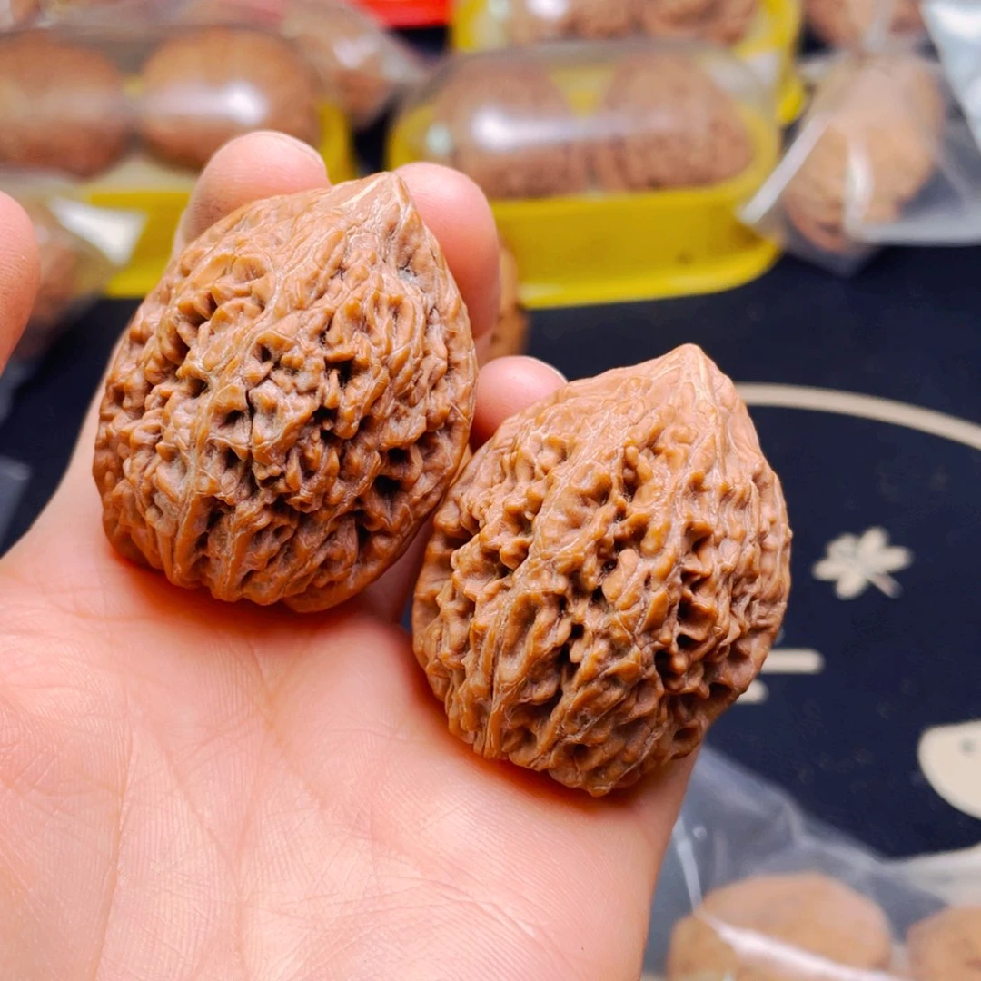 吊坠文玩核桃蒜头一对