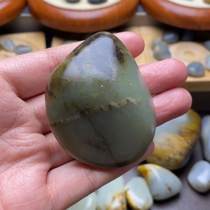 万****和田玉未镶嵌挂件