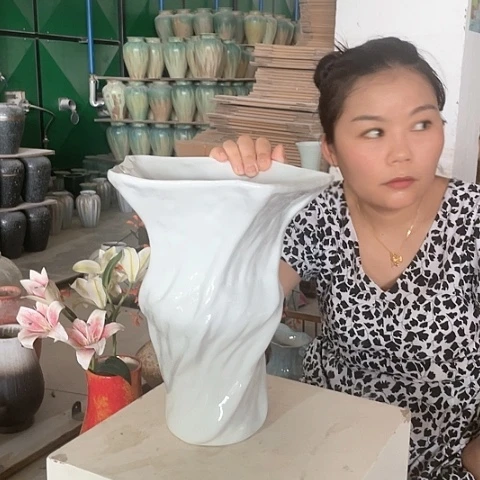 景德镇陶瓷花瓶五角星