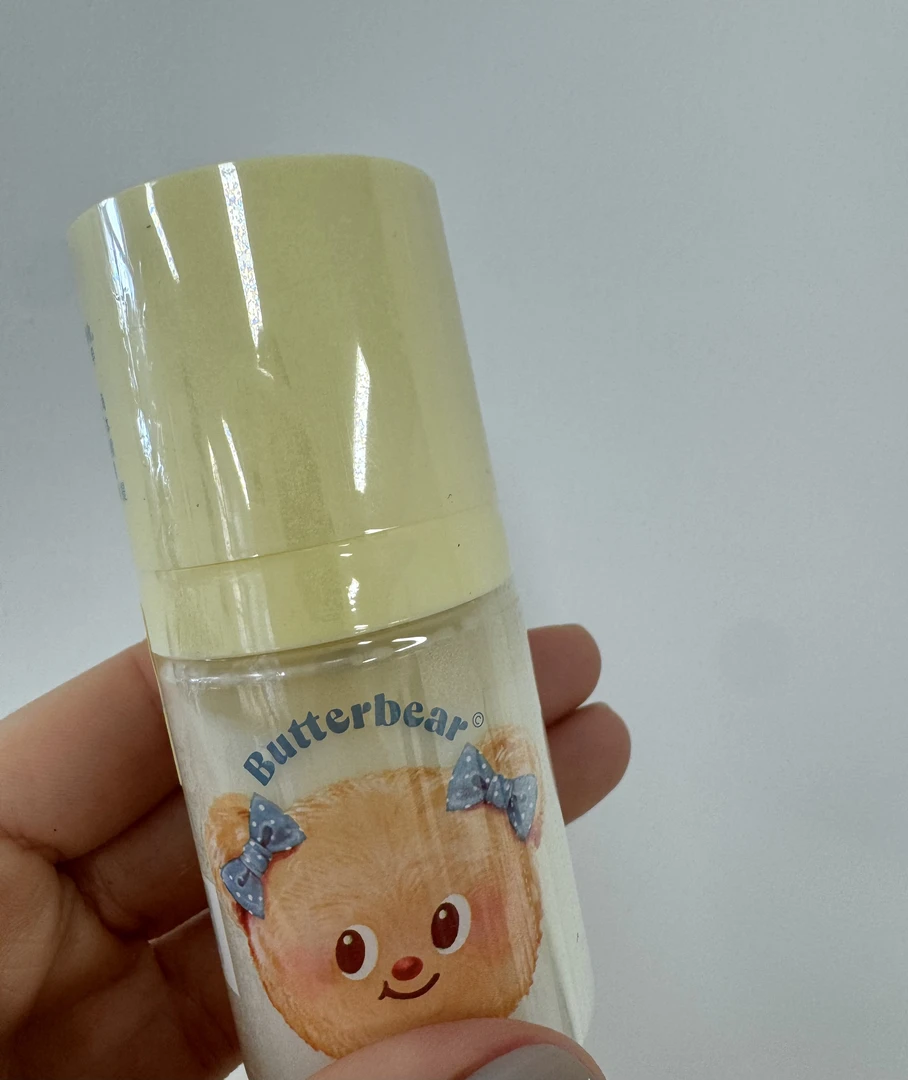 Re黄小熊联名保湿滋润持妆喷雾