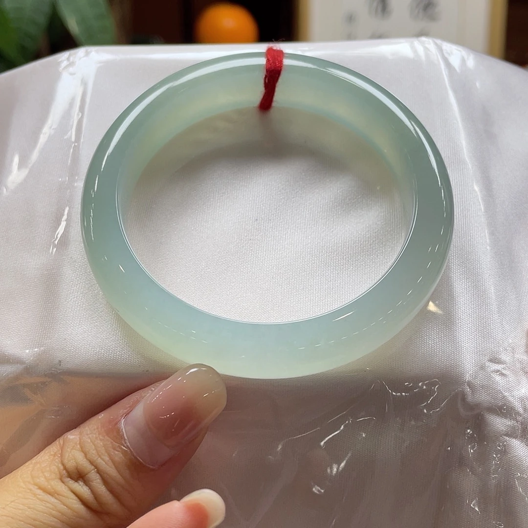 翡翠未镶嵌手镯71 号