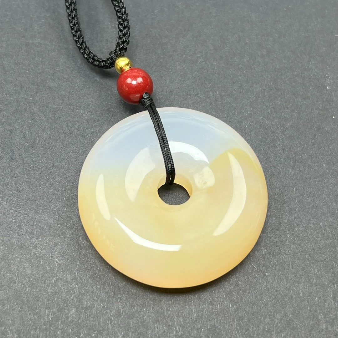 玉石天然玛瑙30mm平安扣冰透飘花吊坠男女项饰个性精美时尚挂件