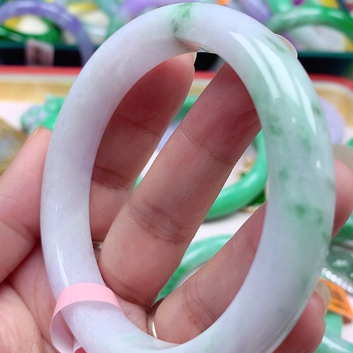 翡翠未镶嵌手镯翡翠