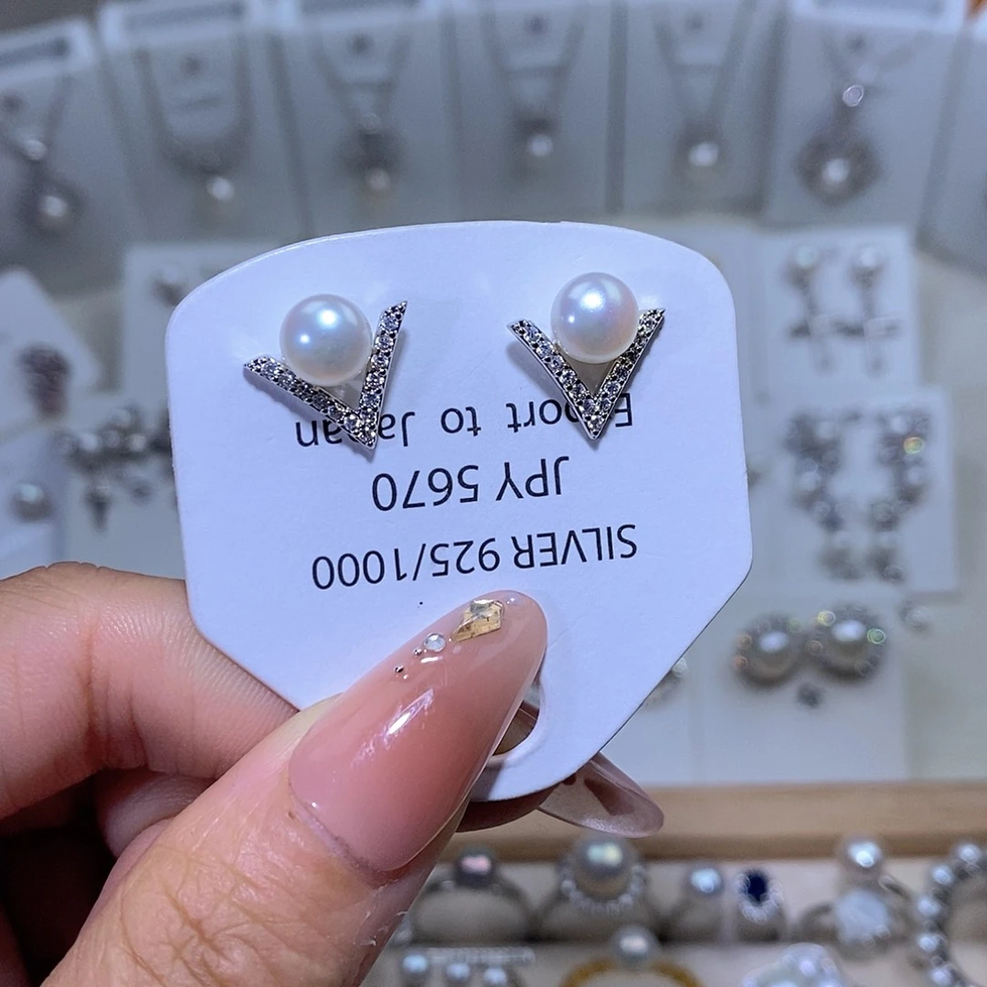 淡水珍珠耳饰未镶嵌