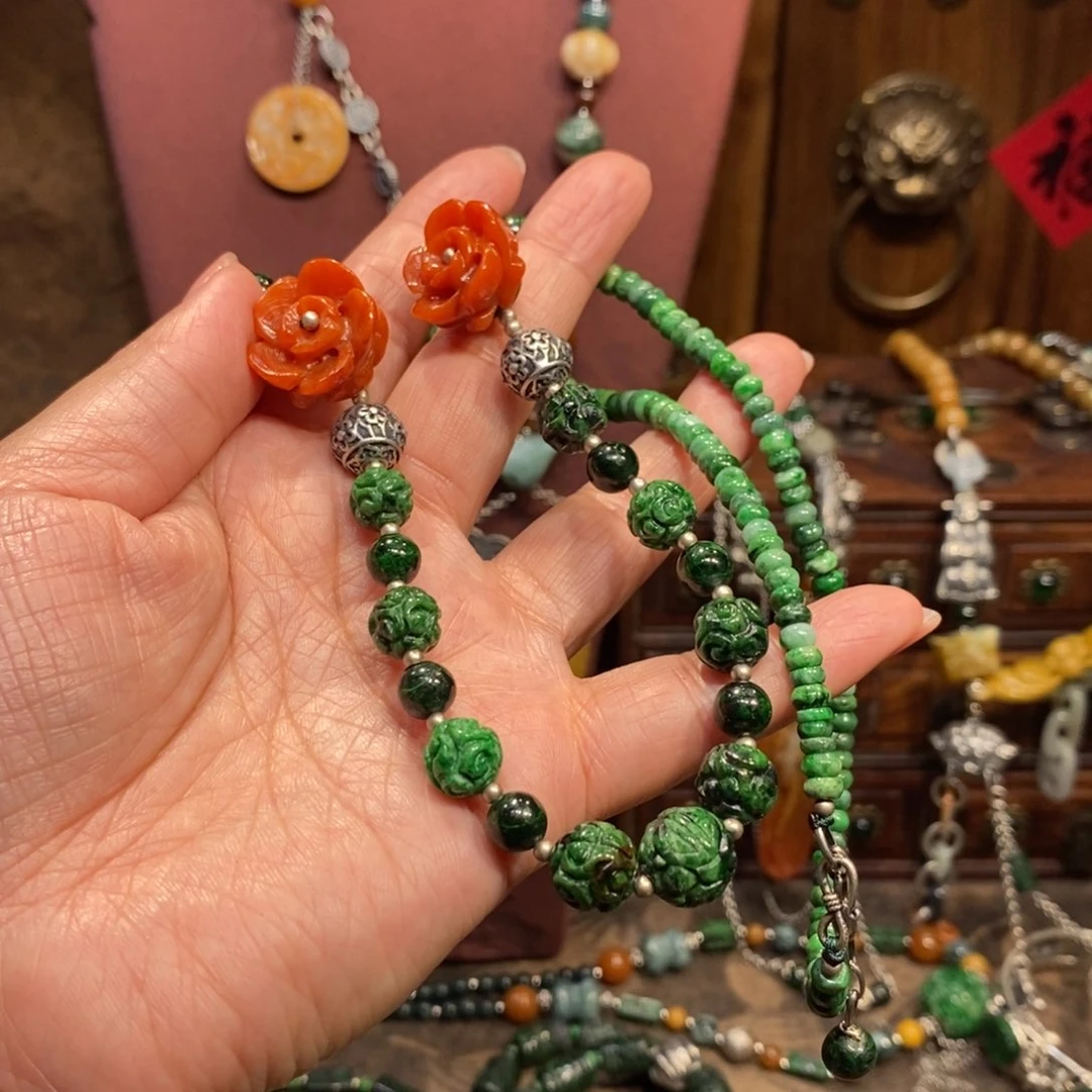 翡翠吊坠(赠链)未镶嵌