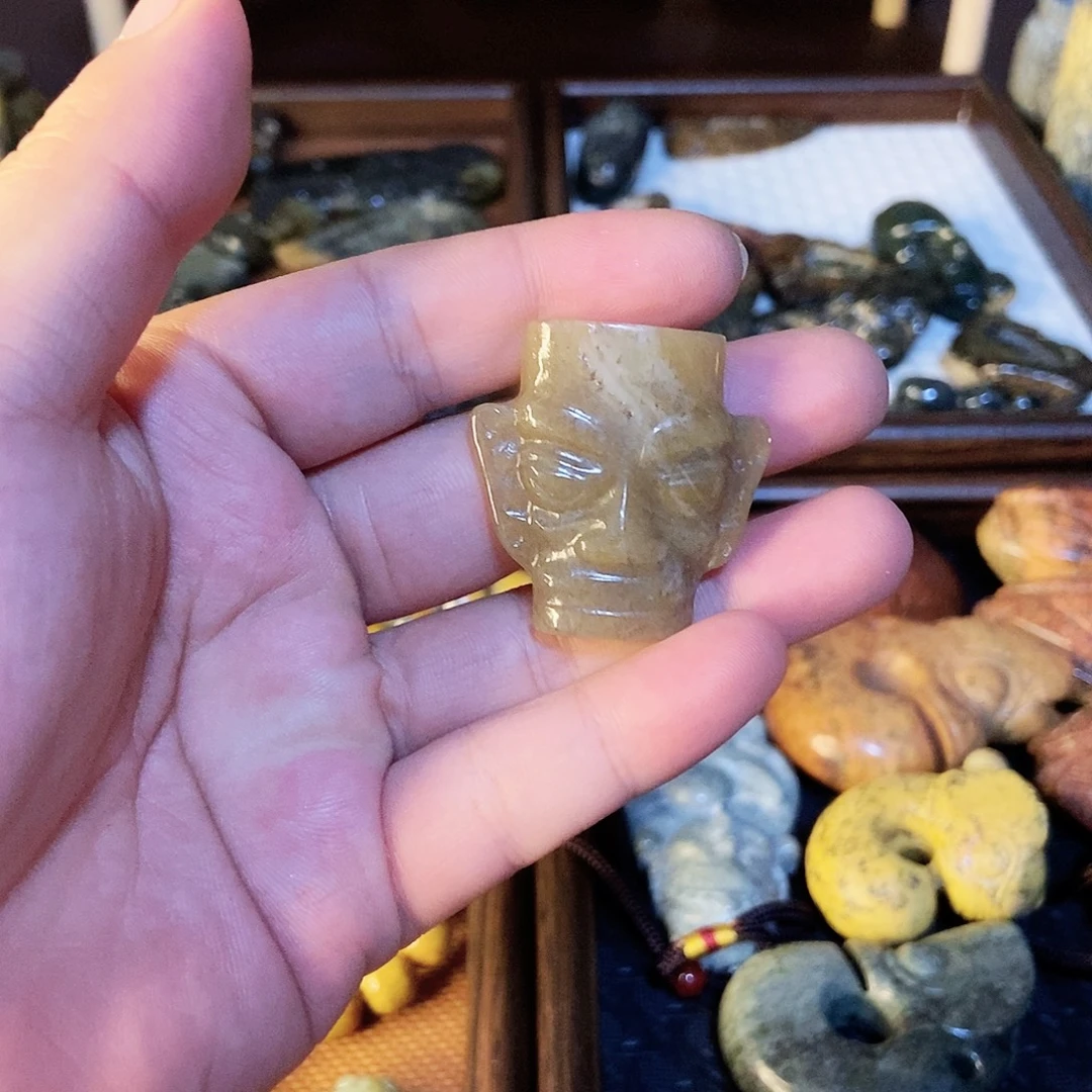 岫岩河磨玉（透闪石质玉）未镶嵌挂件