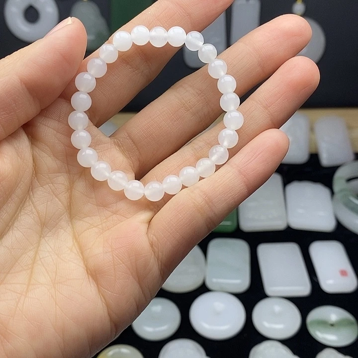 石英质玉颈饰未镶嵌