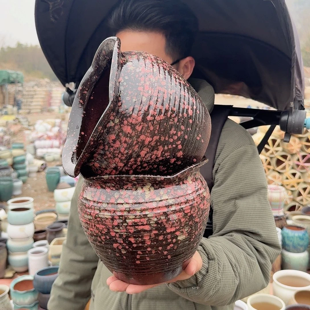 紫砂花盆口20高18（两个花边口红色