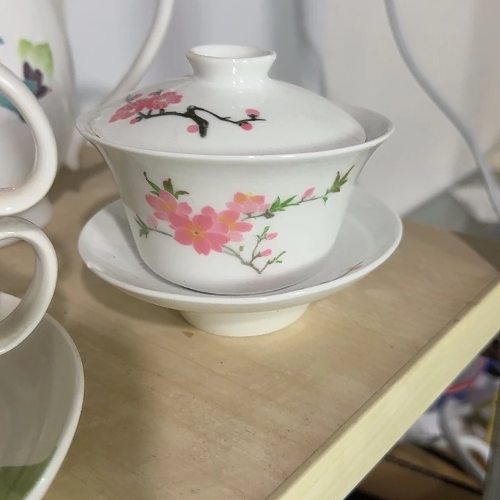 茶盏陶瓷盘子啥都有