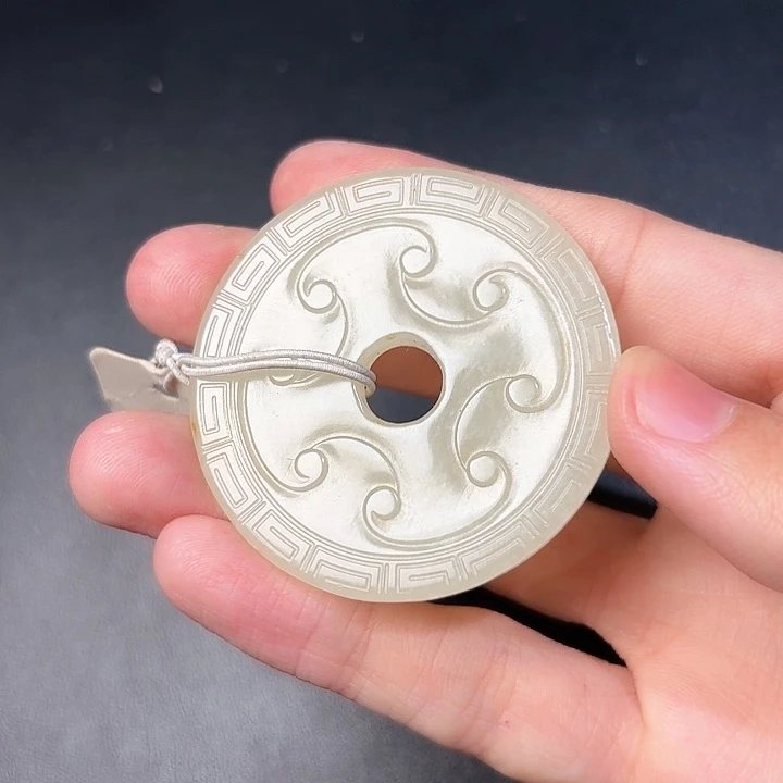 和田玉挂件未镶嵌Q*A