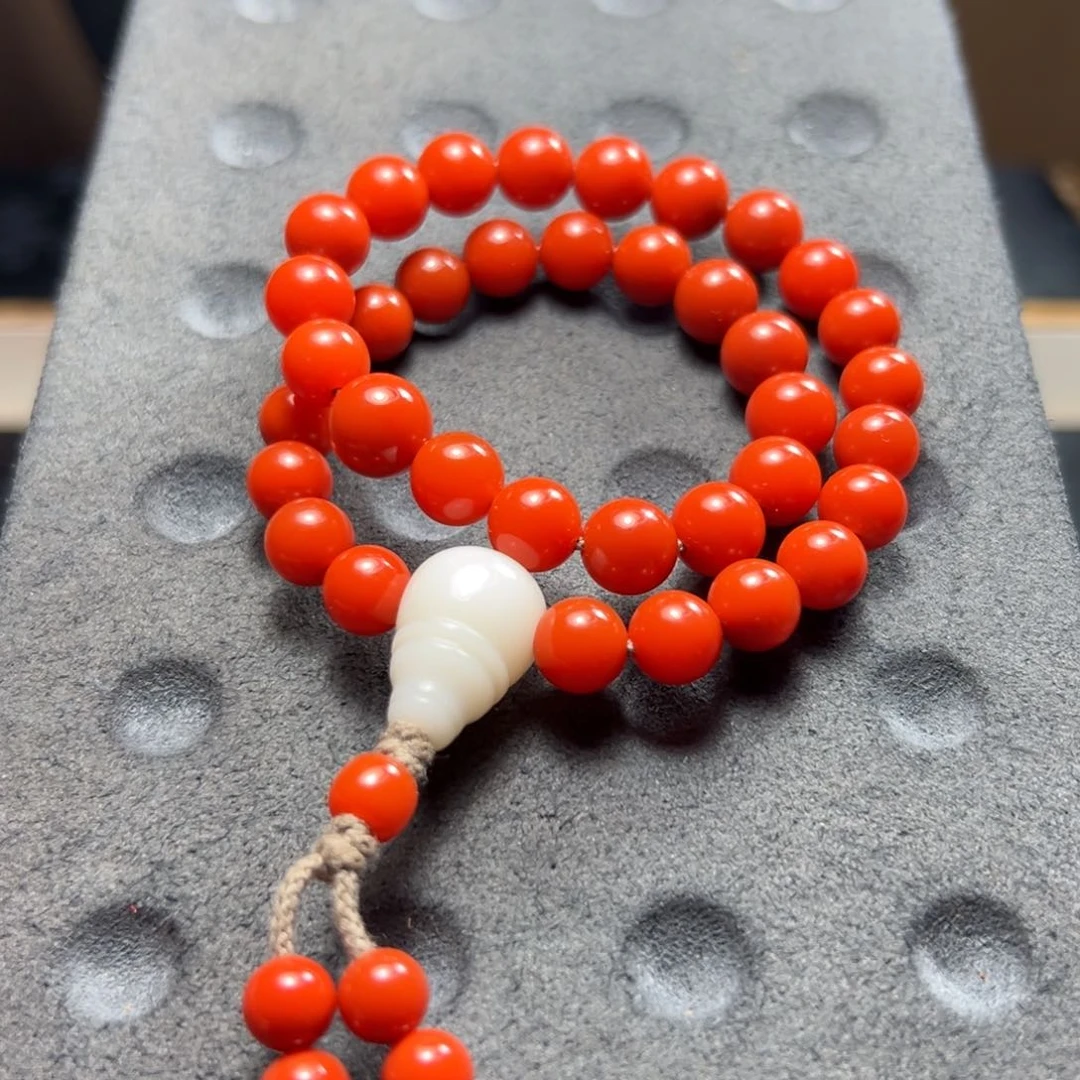 南红玛瑙东山大水沟料南红手持36籽尺寸8m m未镶嵌