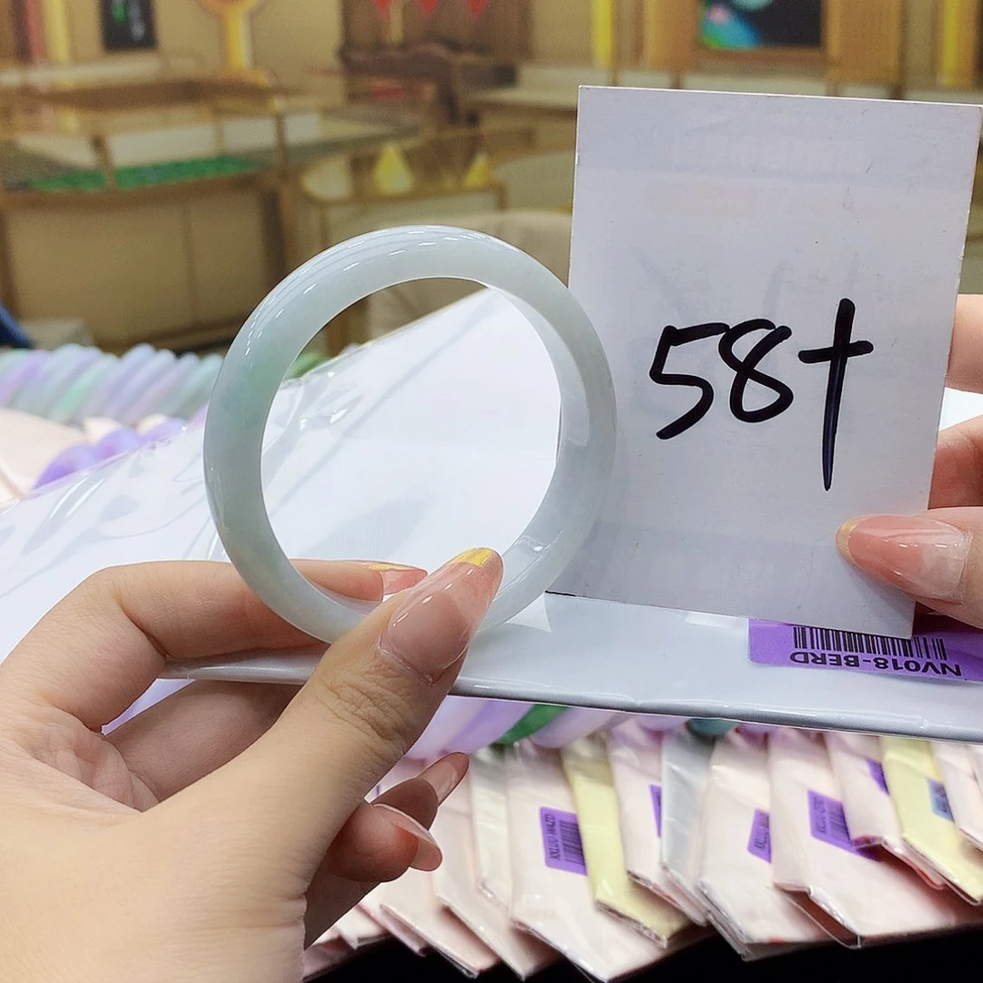 未镶嵌手镯翡翠000……