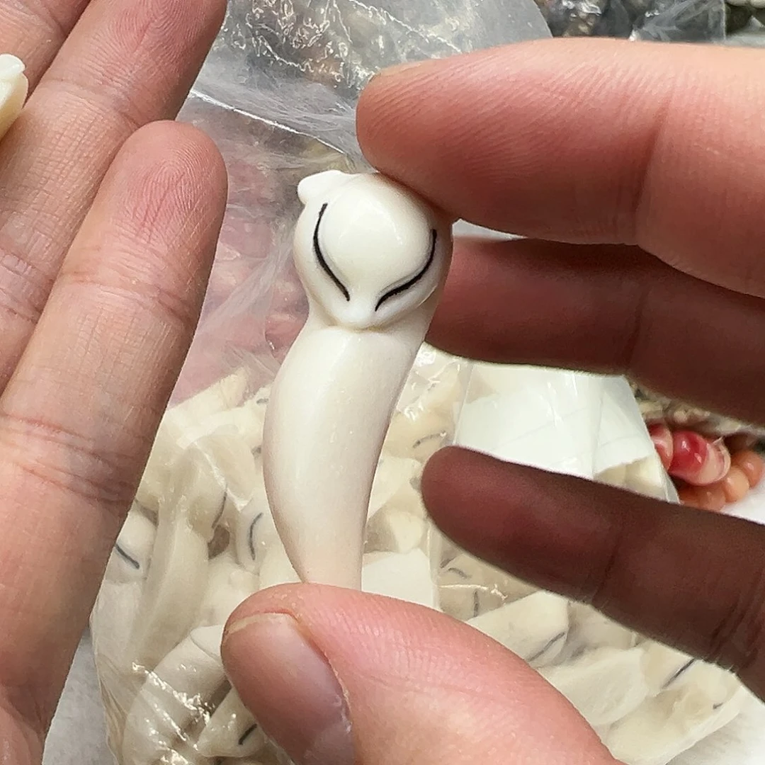 驼骨其他52驼骨狐狸配饰一个。没有孔