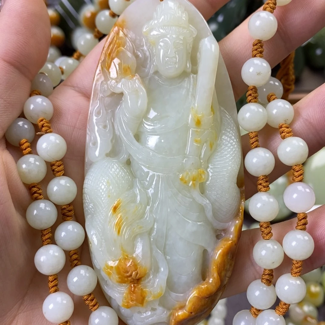 透闪石质玉未镶嵌挂件