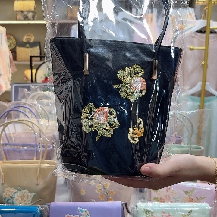晚***西非遗传承人的精神