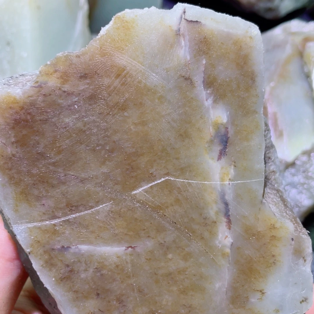 和田玉未镶嵌珠宝半成品