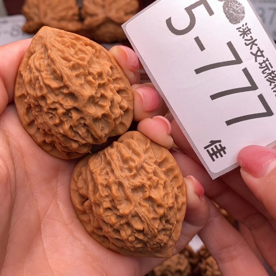 把件文玩核桃38金牛