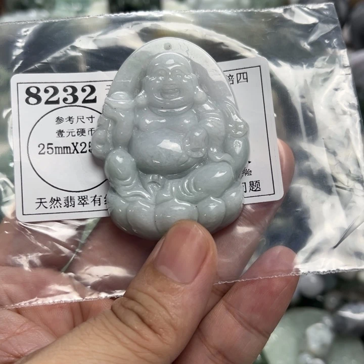 翡翠未镶嵌颈饰8232