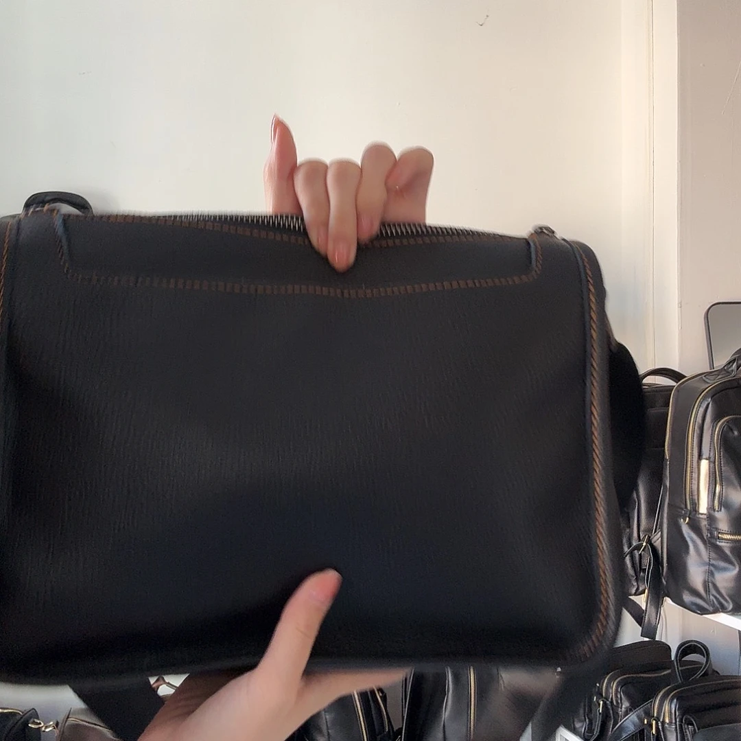 头层牛皮单肩斜挎