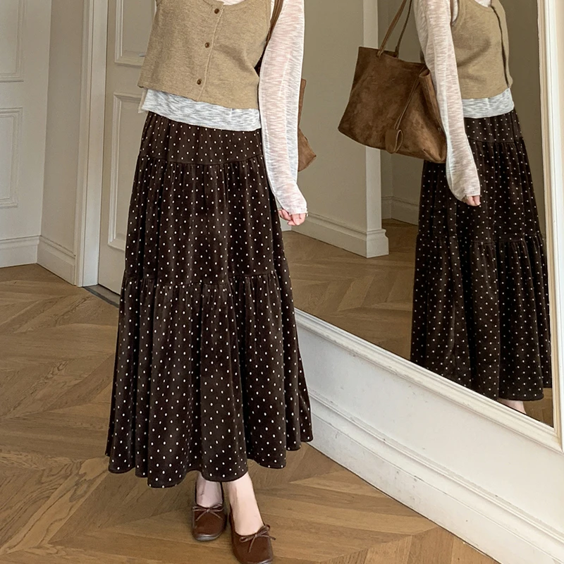 法式复古麂皮绒波点半身裙秋冬款2025新款高腰a字裙蛋糕裙