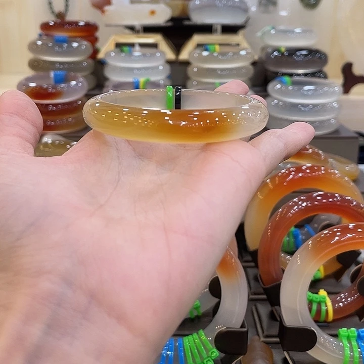 玛瑙/玉髓未镶嵌手镯39