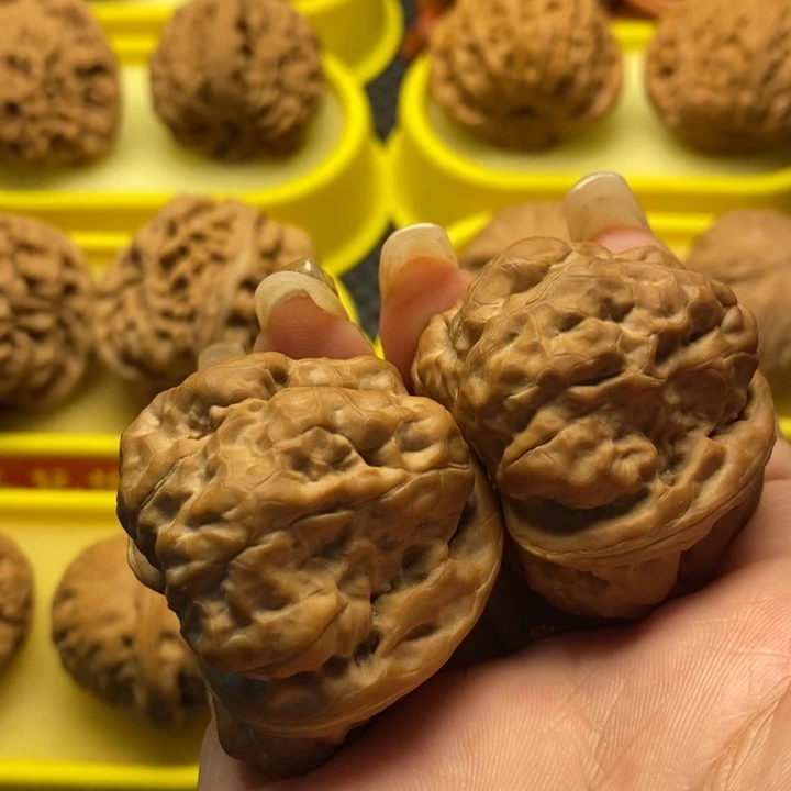 吊坠桃核每***?蛤蟆头