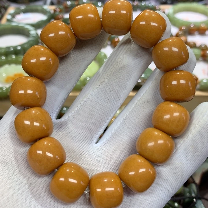 透闪石质玉未镶嵌珠宝奇石