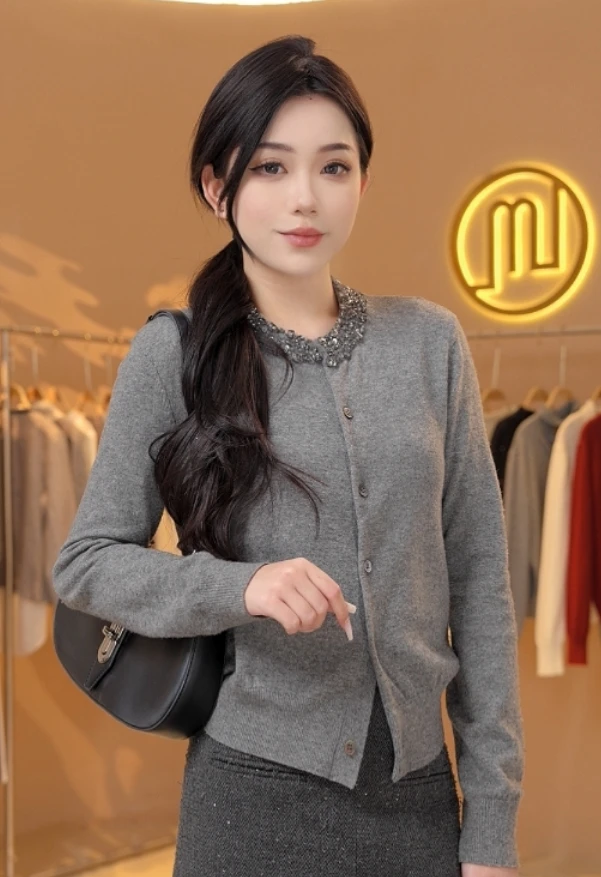 QH80052镶钻圆领长袖开衫早秋季新款显瘦针织圆领上衣女